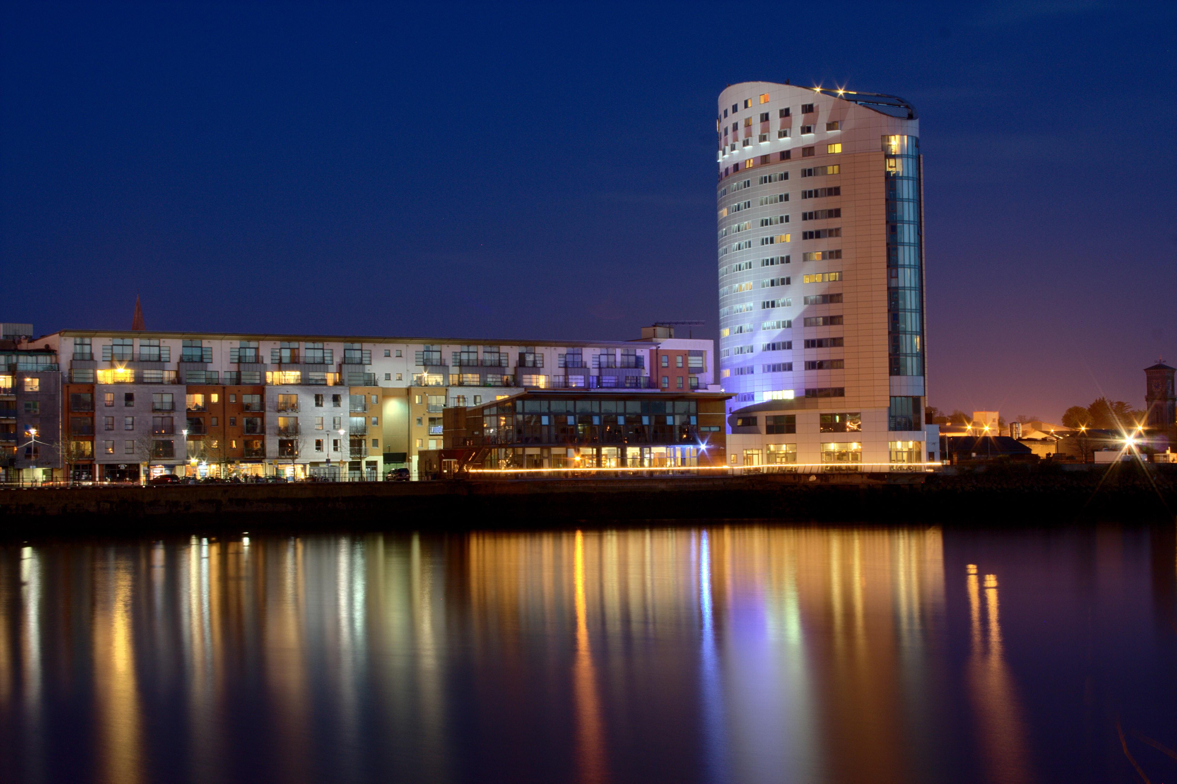 Clayton Hotel Лимерик Экстерьер фото