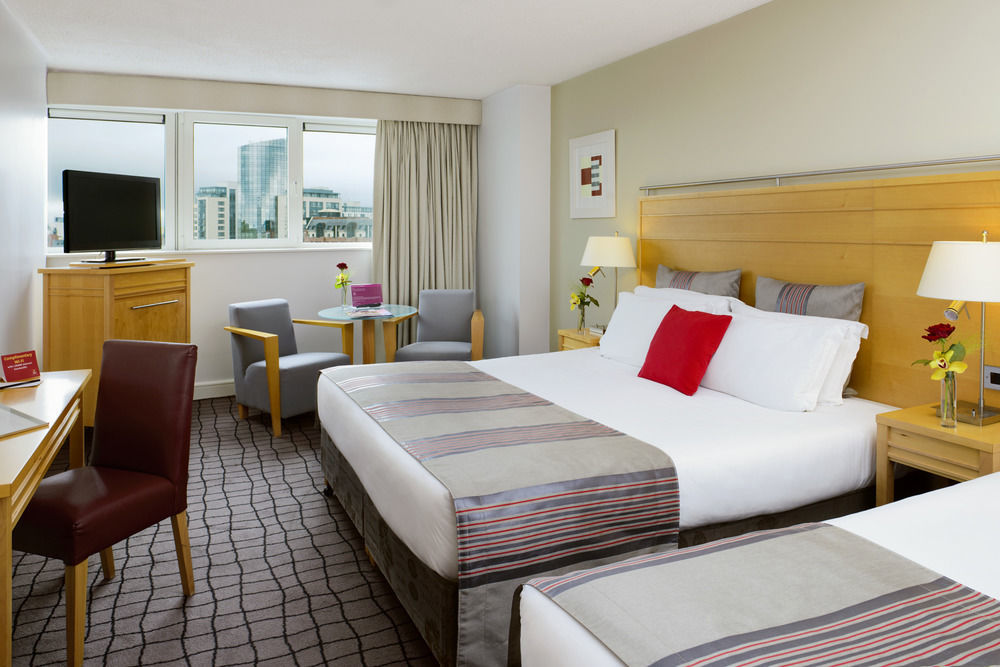Clayton Hotel Лимерик Экстерьер фото